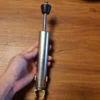 ty giảm sóc sau( ty phuộc sau) sh mode zin hãng ( showa).( 1 chiếc)