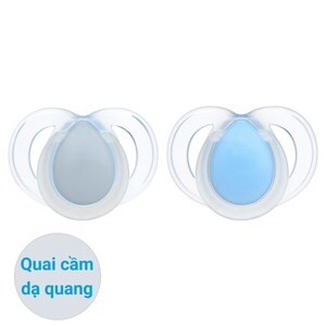 Ty ngậm dạ quang cho bé Tommee Tippee - 6-18 tháng, vỉ 2 cái