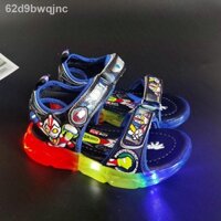 Ultraman Summer 3 Giày đi biển cho trẻ em phát sáng bé trai 2-7 tuổi Siêu nhân Đèn nhấp nháy Dép