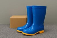 Ủng Xanh Đế Vàng Cho Nữ – An Toàn, Bền Bỉ Cho Môi Trường Làm Việc