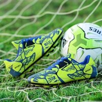 Unisex Football Boots with Long Studs: Suitable for Family Football Games