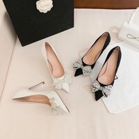 V11: Giày cao gót gắn nơ ngọc 9cm
