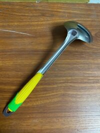 Vá múc canh lớn cán nhựa hoạ tiết trái bắp cute có lỗ treo / pktn sale