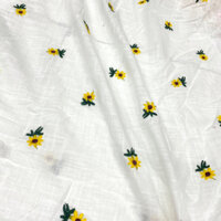 Vải Thô linen thêu hoa cúc