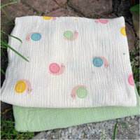 vải xô muslin hình con ốc sên xinh xắn may khăn tắm và quần áo cho bé