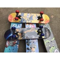 ván trượt gỗ trẻ em