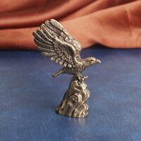 Vật Phẩm đồng thau trưng bày hình đại bàng tung cánh  may mắn bền đẹp. mfs