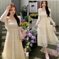 Váy 2 dây đi kèm với áo cardigan chất voan 2 lớp dáng dài bồng bềnh nhẹ nhàng hamycherry