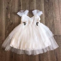 Váy công chúa trắng vai cách điệu cho bé gái