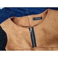 Váy da lộn màu nâu tay đen size M 2hand
