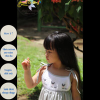 Váy Đầm Bé Gái SMOCK CÔ NẮNG Bộ Jumsuit Liền Hai Dây Ghi Xám Thêu Cừu Trắng ( MSP: 878 )