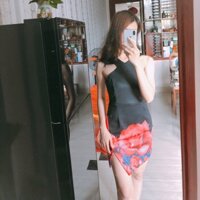 Vay den hoa hong, chat vai mat, mau sac den - do, trang - do, trang - xanh, trang -vang, trang - xanh cam,len form dep,