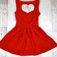 Váy dự tiệc tiệc cưới đầm đỏ lưng cut out trái tim