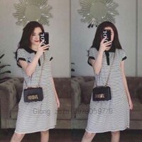 Váy len kẻ cổ đức