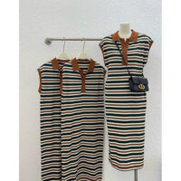 Váy len suông kẻ sọc ngang