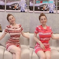 váy miu miu cổ vuông