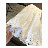 Váy ngắn ren nhiều lớp chống lộ cho phụ nữ