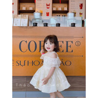 Váy ren kem công chúa rớt vai kèm nơ cho bé gái