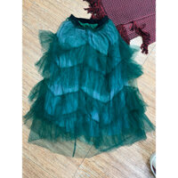 Váy ren tầng eo chun màu xanh lá đậm