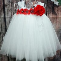 Váy trắng hoa đỏ phối hạt trai size 13kg+, 14kg+, 15kg+