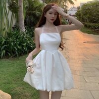 Váy trắng phối dây ren hở lưng sexy