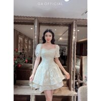 Váy xốp hoa trắng tay bồng, cổ vuông 2 tầng dáng ngắn.Đầm tiểu thư dự tiệc.