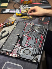 Vệ sinh Laptop Gaming | Tra Keo Tản Nhiệt Tốt