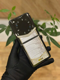 Vertu iron diamonds gold 18k