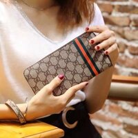 VÍ CẦM TAY GUCCI