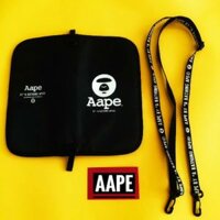 Ví cầm tay thời trang aape cho cả nam lẫn nữ