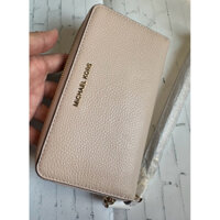 Ví dài cầm tay khoá kéo chính hãng thương hiệu Michael Kors của Mỹ.