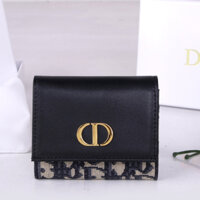 Ví nữ DIOR mới là hộp đựng thẻ nhỏ đa chức năng
