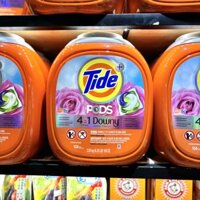 Viên Giặt Tide Pods Plus Liquid Laundry Detergent, Hương Downy 4-In-1, 104 Viên (2.85Kg)