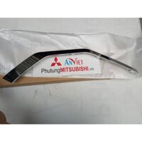 Viền mạ cản trước, Ốp mạ ba đờ sốc trước miếng dưới xe Mitsubishi Xpander