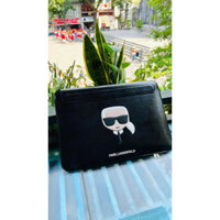 Vỏ bọc Macbook/ Laptop 13 inch/14 inch chính hãng KARL LAGERFELD chất da màu đen hình ông già