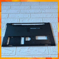 Vỏ D laptop dell v3446 tháo máy(vỏ có xước nhẹ nhưng vẫn ở trong trạng thái đẹp,chân ốc zin)