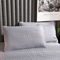 Vỏ gối đầu màu cao su non