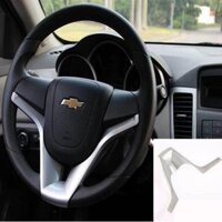 Vô lăng Chevrolet 09-15 Classic Cruze Aveo sửa đổi miếng dán trang trí nội thất sequin khâu da vô lăng bọc vô lăng da lộn