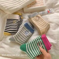 Vớ nữ mùa thu đông dài đến giữa bắp chân, vớ dày dạn, vớ ấm áp hình mặt cười dễ thương, vớ sàn sọc đơn giản