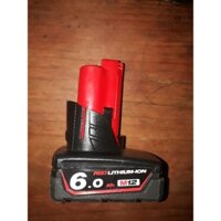 vỏ + pin đóng Milwaukee M12 4A