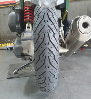 Vỏ Pirelli 100/80-14 Angel Scooter