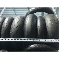 Vỏ xe 180/55-17,hàng chính hãng, vỏ không ruột gắn cho xe moto, honda, kawasaki,... vỏ cũ tháo xe còn dày đẹp, bao chạy.