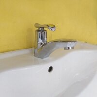 Vòi Lavabo Inax LFV-11A Nước Lạnh