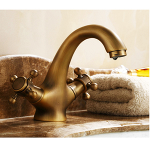 Vòi lavatory bằng đồng Kanly GC-V05 (GCV05)