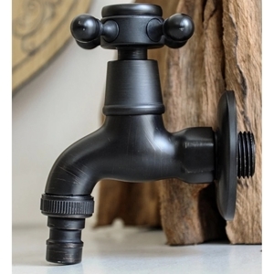 Vòi nước gắn tường Kanly GCT01NB