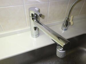 Vòi rửa bát Toto TKS05303J