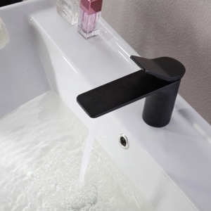 Vòi rửa mặt Đen Nano V003B LUX