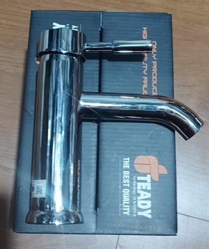 Vòi rửa mặt nóng lạnh TEADY V-111