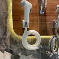 Vòi xịt vệ sinh Luxta L5106W, Bảo hành 03 năm