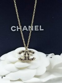 Vòng cổ Chanel